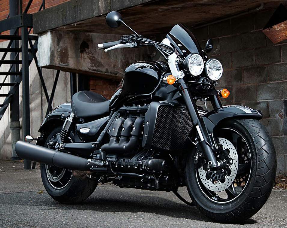 2015 triumph rocket store 3